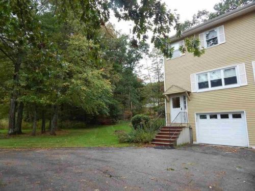 4 Pine Isle Dr, Derry, NH 03038-1661