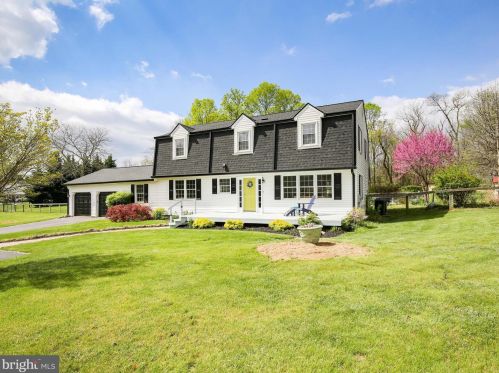 79 Shepherd Ln, Shepherdstown, WV 25443-4672