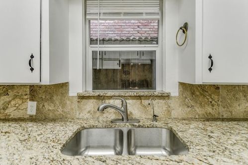 5417 El Campo Ave, Fort Worth TX 76107-4701 exterior