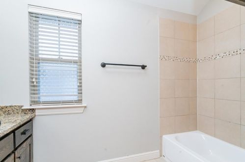 320 Collins, Argyle TX 76226-2357 exterior