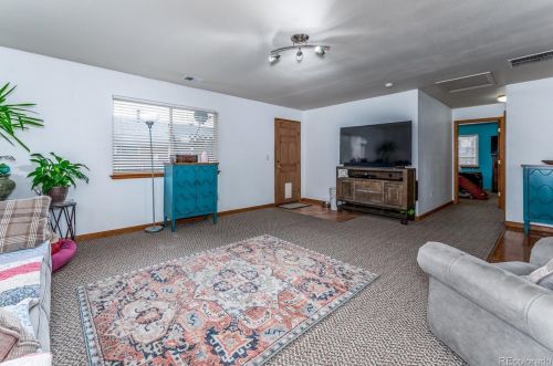 6930 Mexico Dr, Denver, CO 80232-6998