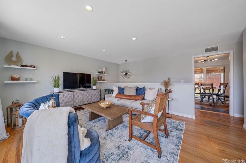839 Newcombe St, Denver, CO 80215-5629