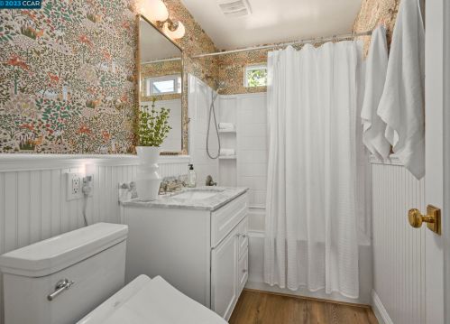 137 Cynthia Dr, Concord CA  94523-2901 exterior