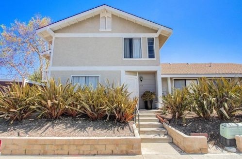 250 Riverview Way, Oceanside, CA 92057-5827