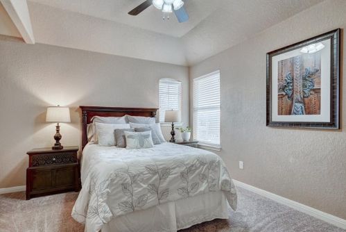 108 Ferrule Dr, Uhland TX 78640-8008 exterior