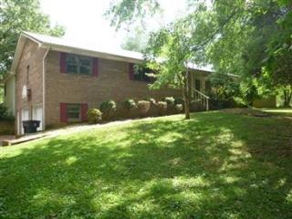 1083 Hazelwood Cir, Morristown, TN 37814-1409