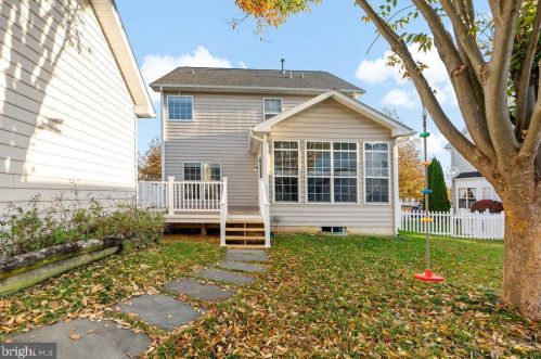 409 Prospect Hl Blvd, Charles Town WV 25414-5497 exterior