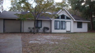 214 Deerfield Dr, Brunswick, GA 31525-9298