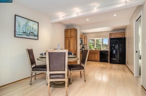 1566 Ashwood Dr, Pacheco, CA 94553-5345