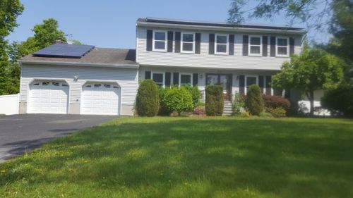 72 Ellmyer Rd, Edison, NJ 08820-2335