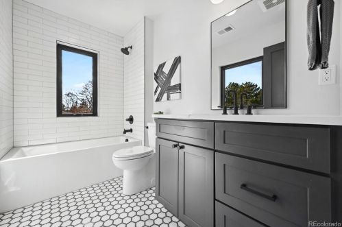 5157 Boston St, Englewood CO  80111-3421 exterior