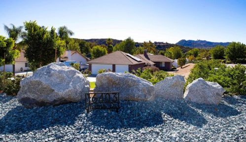 16403 Arena Dr, Ramona, CA 92065-4105