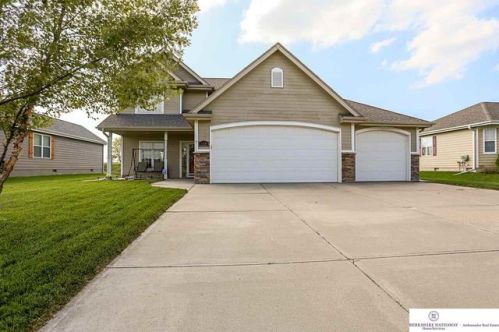 2220 Thomas Dr, Waterloo, NE 68069-4216