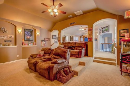 1408 Flowers Dr, Carrollton TX 75007-1470 exterior