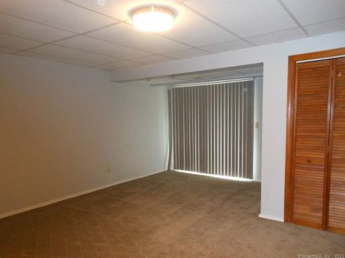 204 New Haven Ave, Derby CT  06418-2142 exterior