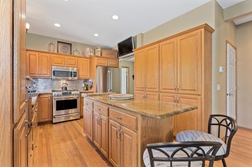 2225 Estates Dr, Saint Paul MN  55122-4032 exterior