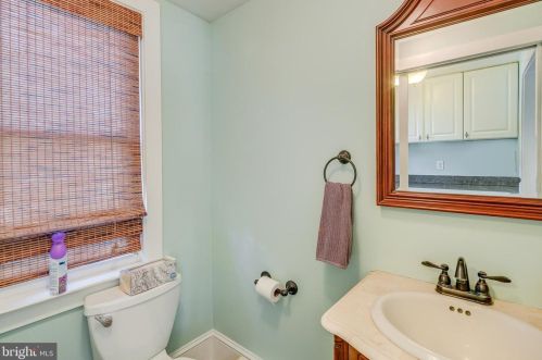 6 Evergreen Ln, Tavistock NJ 08033-1201 exterior