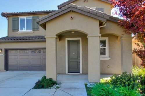 4868 Ammolite Way, Elk Grove, CA 95757