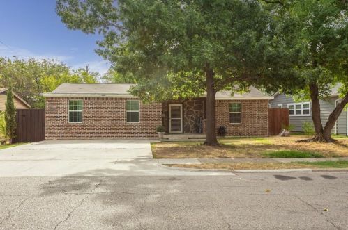 2810 Altman Dr, Irving, TX 75062-4227