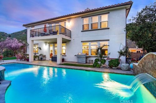 1921 Hazel Nut Ct, Calabasas, CA 91301-6238