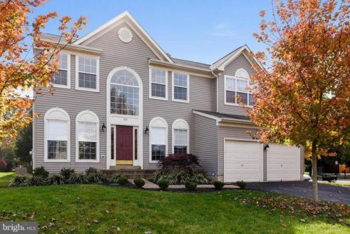 101 Dalhart Dr, Leesburg, VA 20175-6131