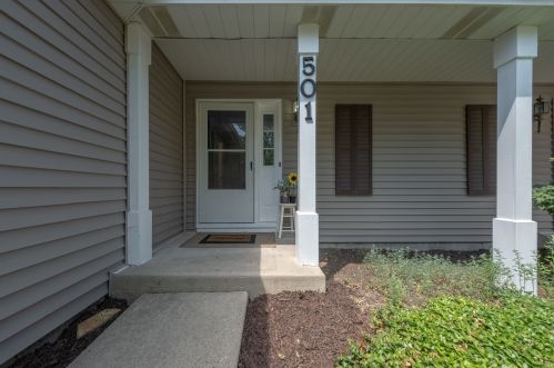 501 Tewksbury Cir, Oswego, IL 60543-8715