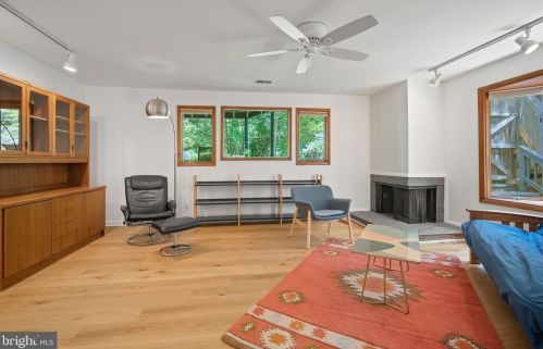 11822 Gordon Rd, Silver Spring MD  20904-2818 exterior