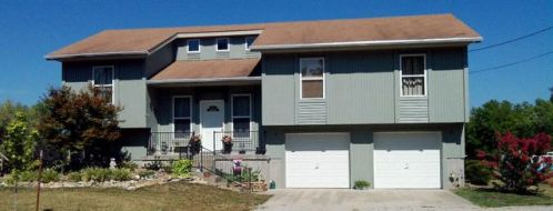 305 Valley St, Lathrop, MO 64465-9202