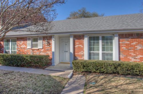 1029 Roaring Springs Rd, Fort Worth TX  76114-4415 exterior