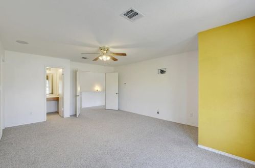 400 Masonwood Dr, Uhland TX 78640-4609 exterior