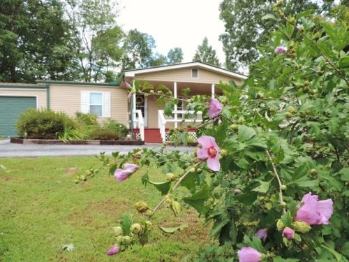 1090 Santee Dr, Walhalla, SC 29691-4049