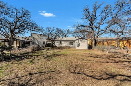 2217 Sturges Dr, Fort Worth TX  76112-3816 exterior