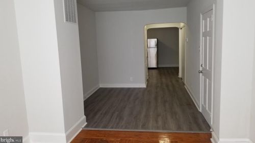 5411 Berks St, Philadelphia, PA 19131-3118