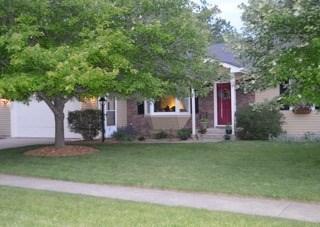 914 Meadow Ln, Sycamore IL  60178-2032 exterior