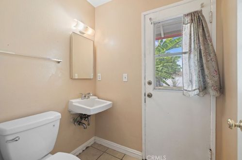 1533 Laster Ave, Anaheim CA  92802-2712 exterior