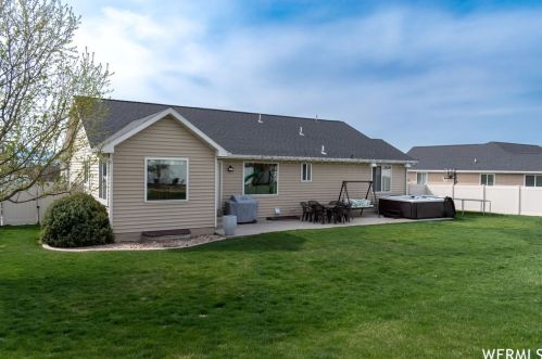 542 330, Providence UT 84332-8504 exterior