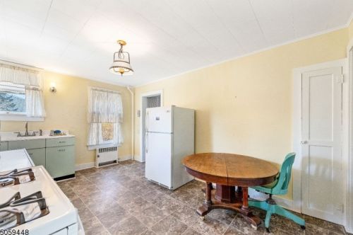 211 Willow Grove St, Hackettstown NJ  07840-1807 exterior