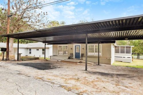 120 Erskine Fry, Seguin TX 78155 exterior