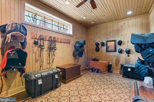 2874 Patuxent Riv Rd, Davidsonville MD 21035-2237 exterior