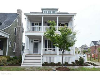 9512 28th Bay St, Norfolk, VA 23518-1909