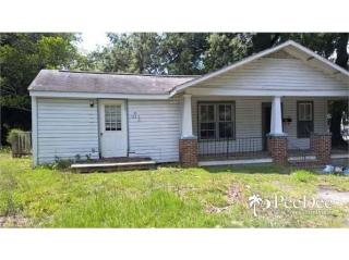 121 Marion St, Cheraw SC  29520-2828 exterior