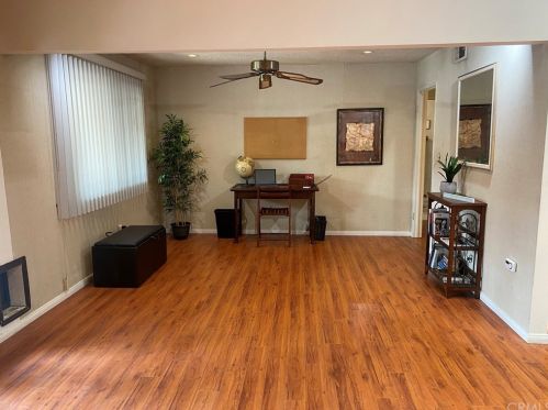 2011 Katella Ave, Anaheim CA  92804-6524 exterior