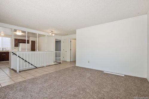 14602 Elk Pl, Denver CO 80239-5429 exterior