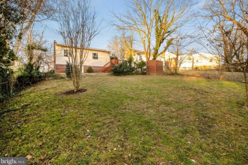 2306 Darrow St, Silver Spring MD 20902-4918 exterior