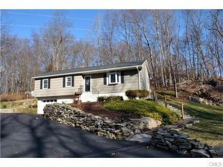 62 Scudder Rd, Newtown, CT 06470-1766