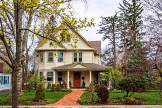 27 Main St, Mendham, NJ 07945-1501