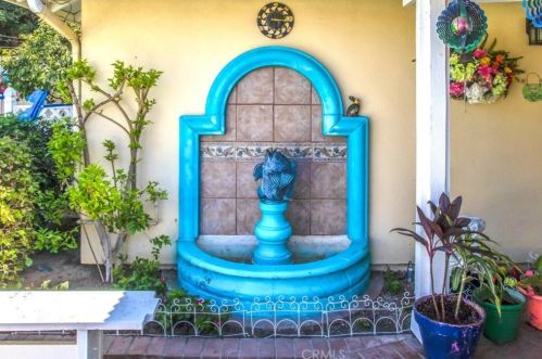 3520 Watkins Dr, Riverside CA  92507-4609 exterior