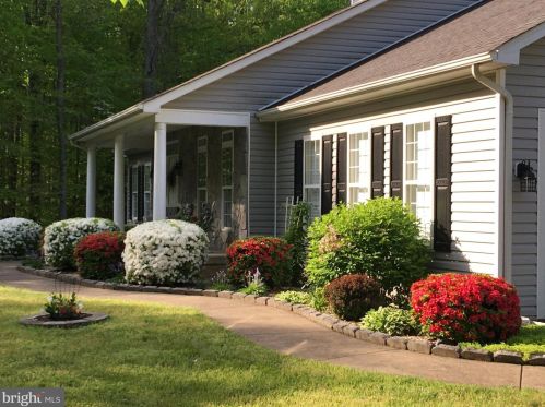 7686 Colross Glen Dr, Owens, VA 22485-3771