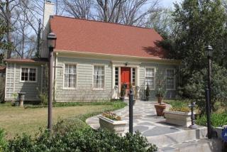 1230 Briarwood Dr, Atlanta GA  30306-2510 exterior