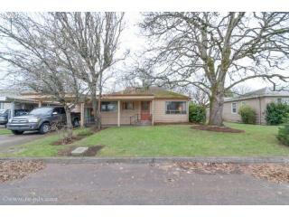 738 Macy St, Mcminnville, OR 97128-4222